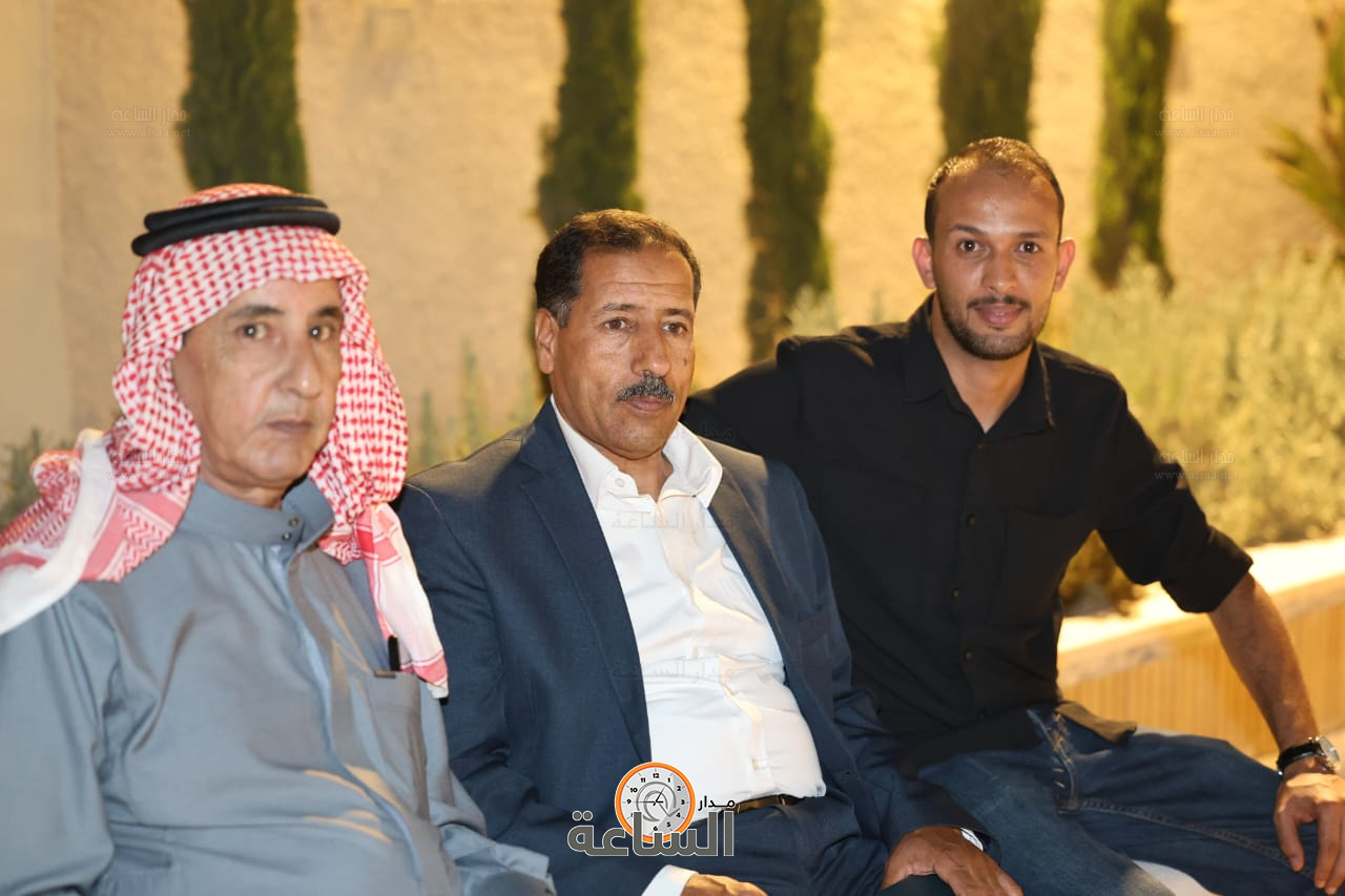 Madar Al-Saa Images 0.09806228649594495