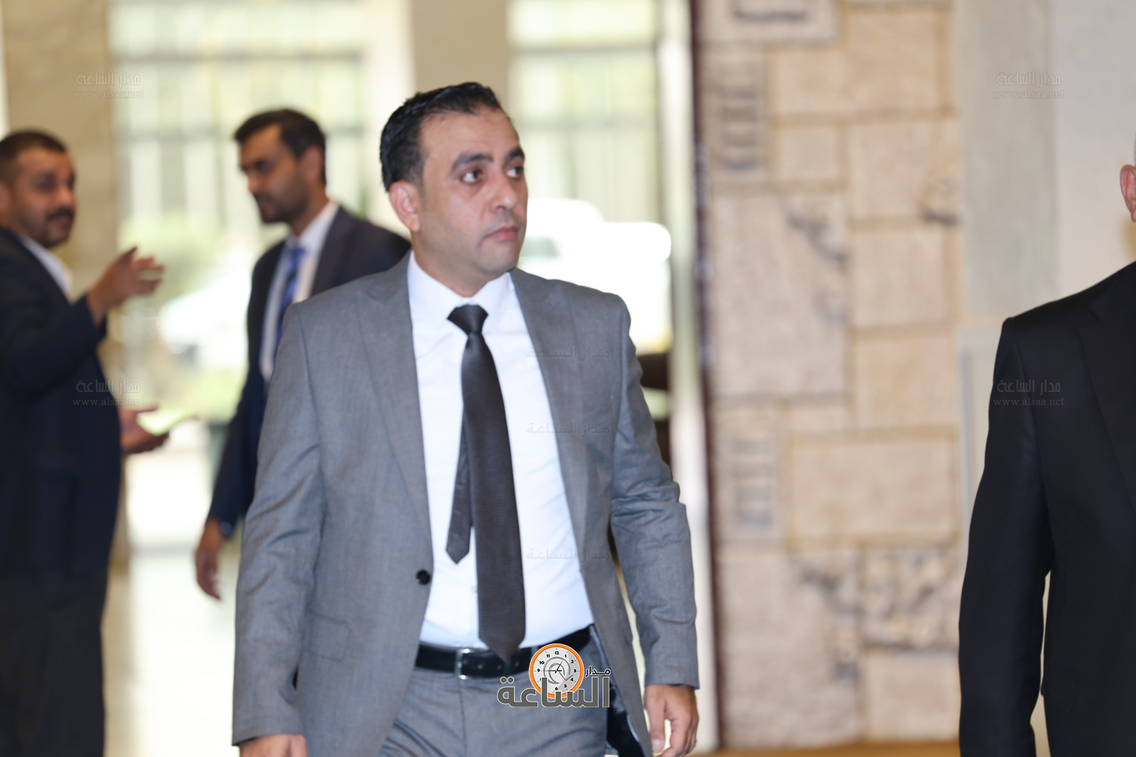 Madar Al-Saa Images 0.2332337964024932