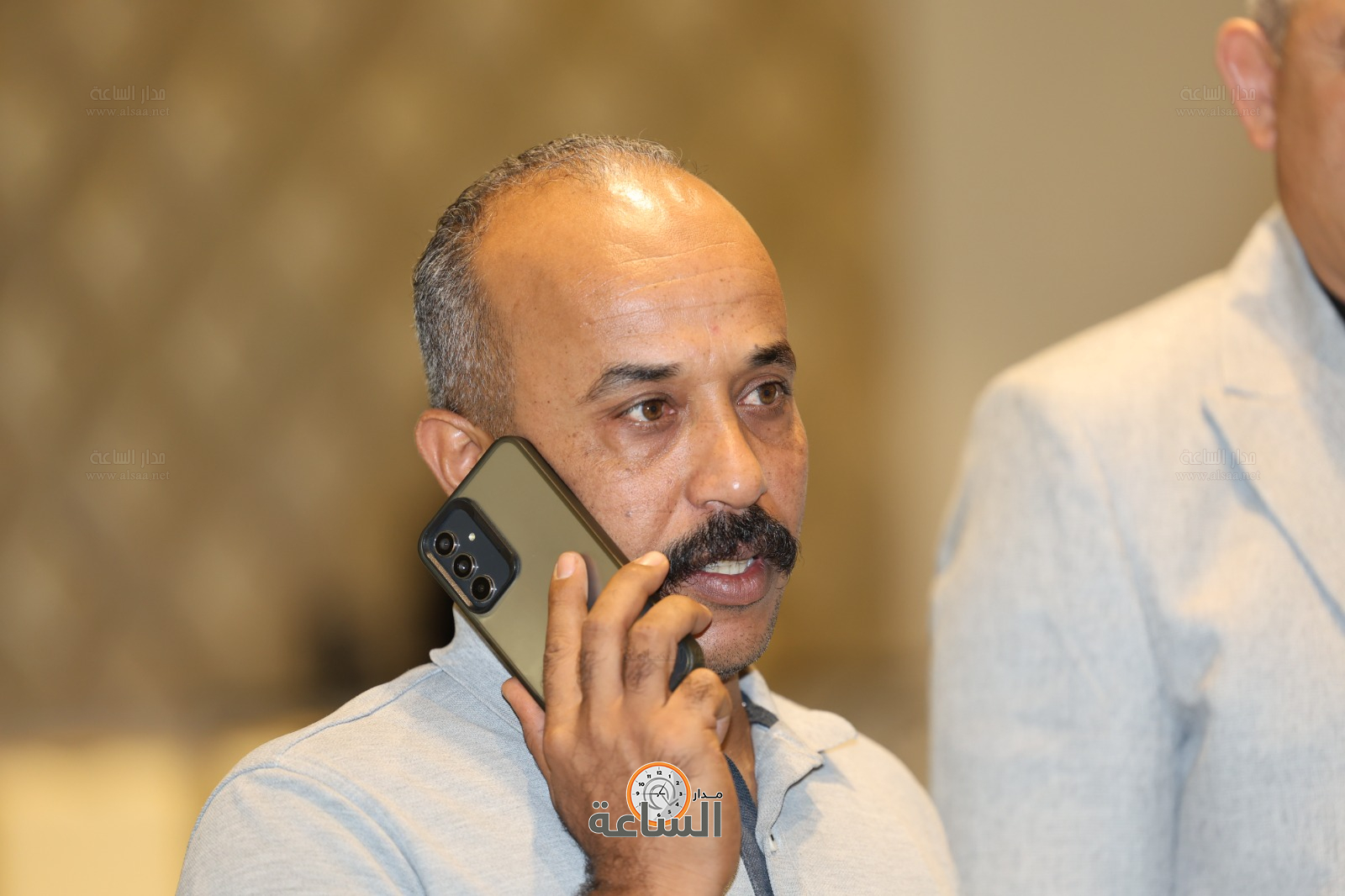 Madar Al-Saa Images 0.7012396516546751