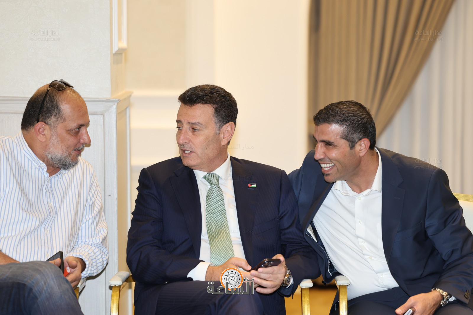 Madar Al-Saa Images 0.4660129584967626