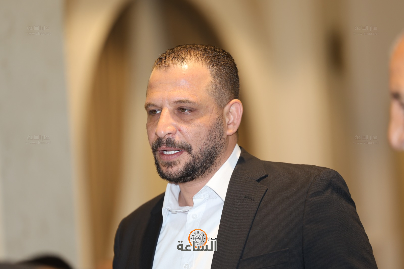 Madar Al-Saa Images 0.7549418841423065