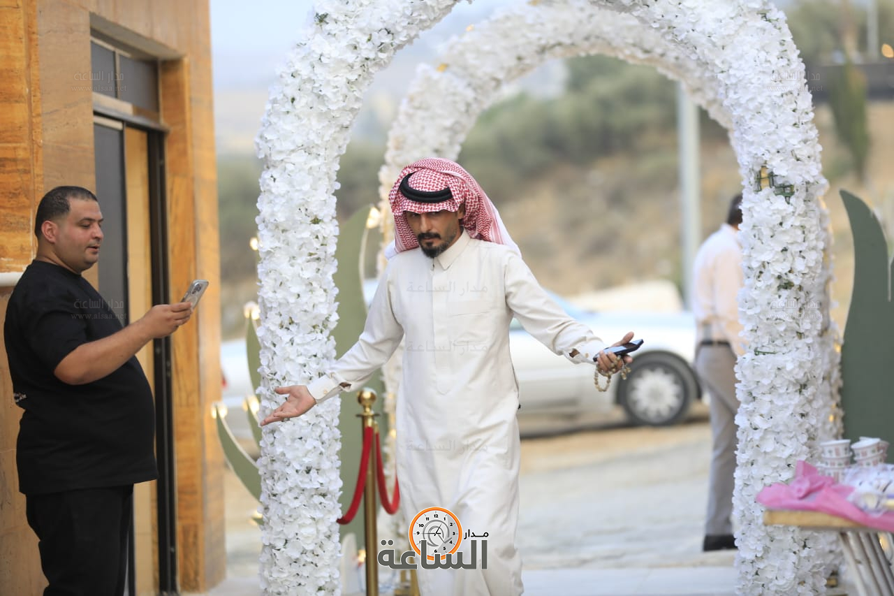 Madar Al-Saa Images 0.66572465466837