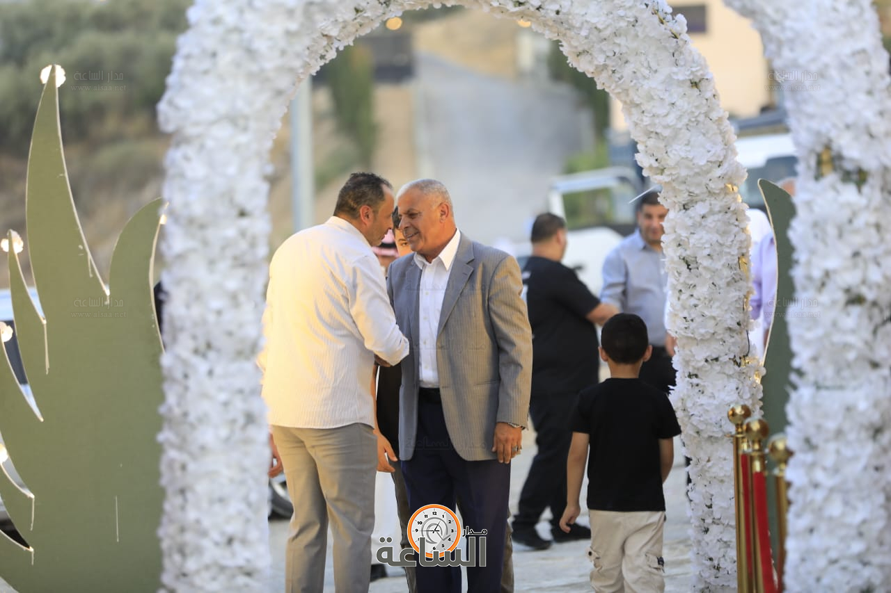 Madar Al-Saa Images 0.43873229693317084