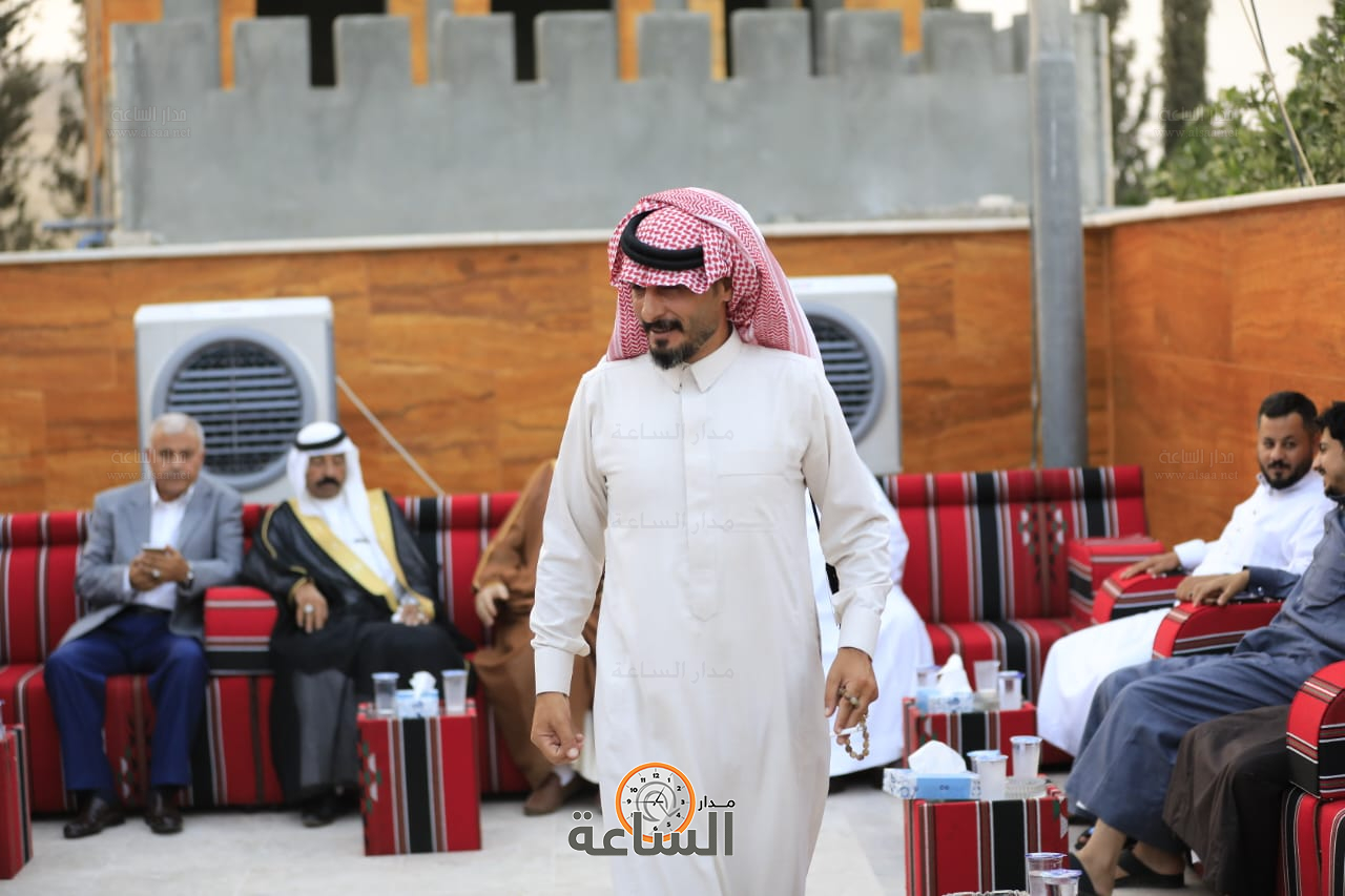 Madar Al-Saa Images 0.8102794091605007