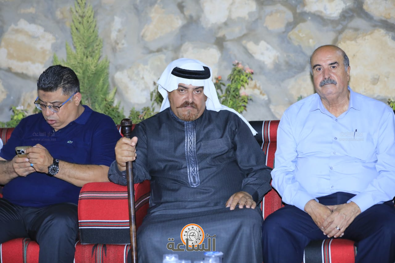 Madar Al-Saa Images 0.384042422185332