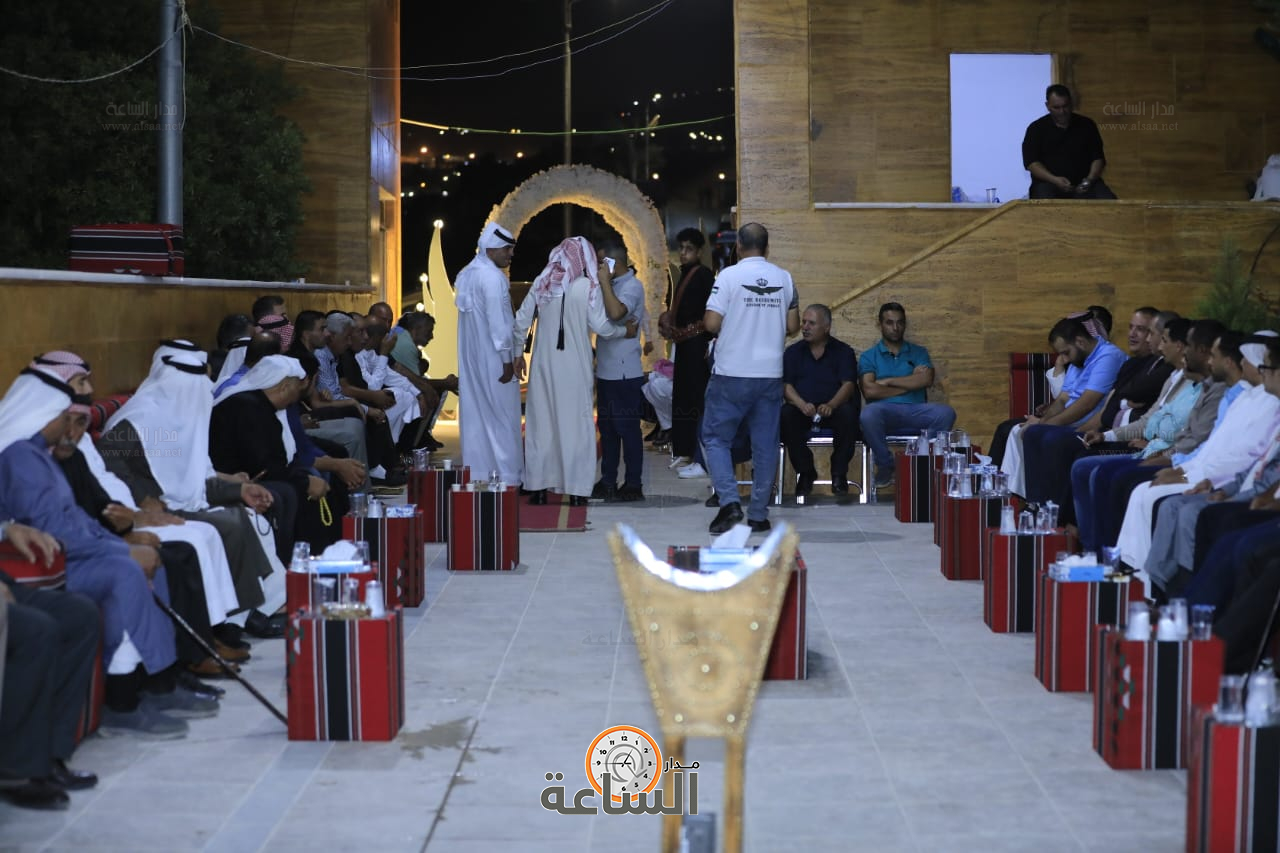 Madar Al-Saa Images 0.14103938107461778