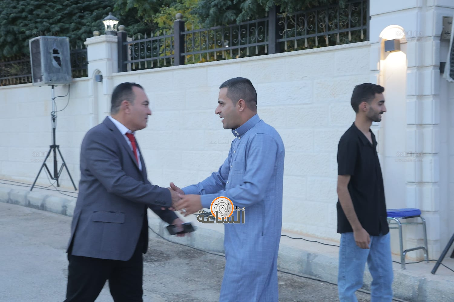 Madar Al-Saa Images 0.4638470574348681