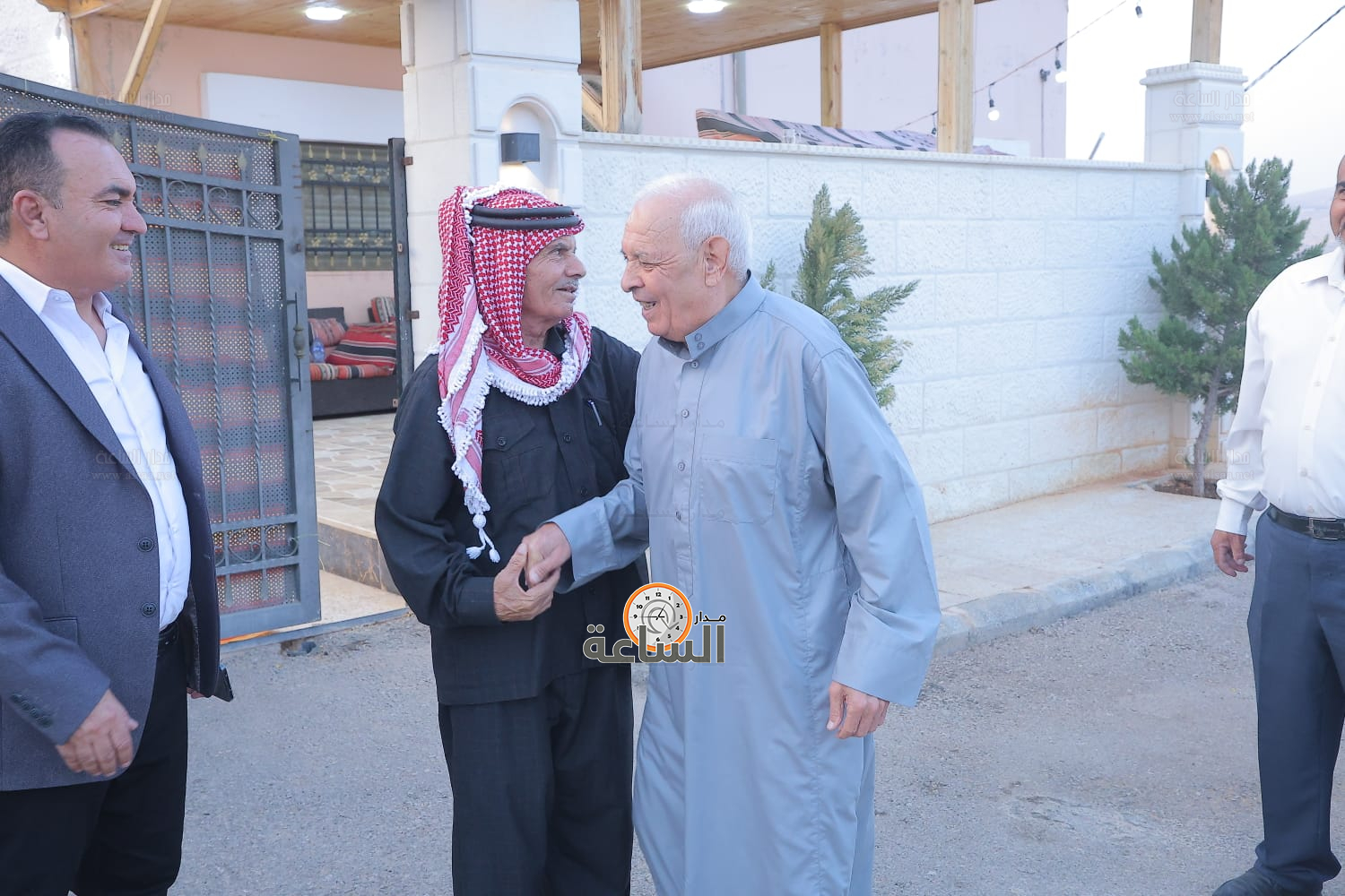 Madar Al-Saa Images 0.4752369240069414