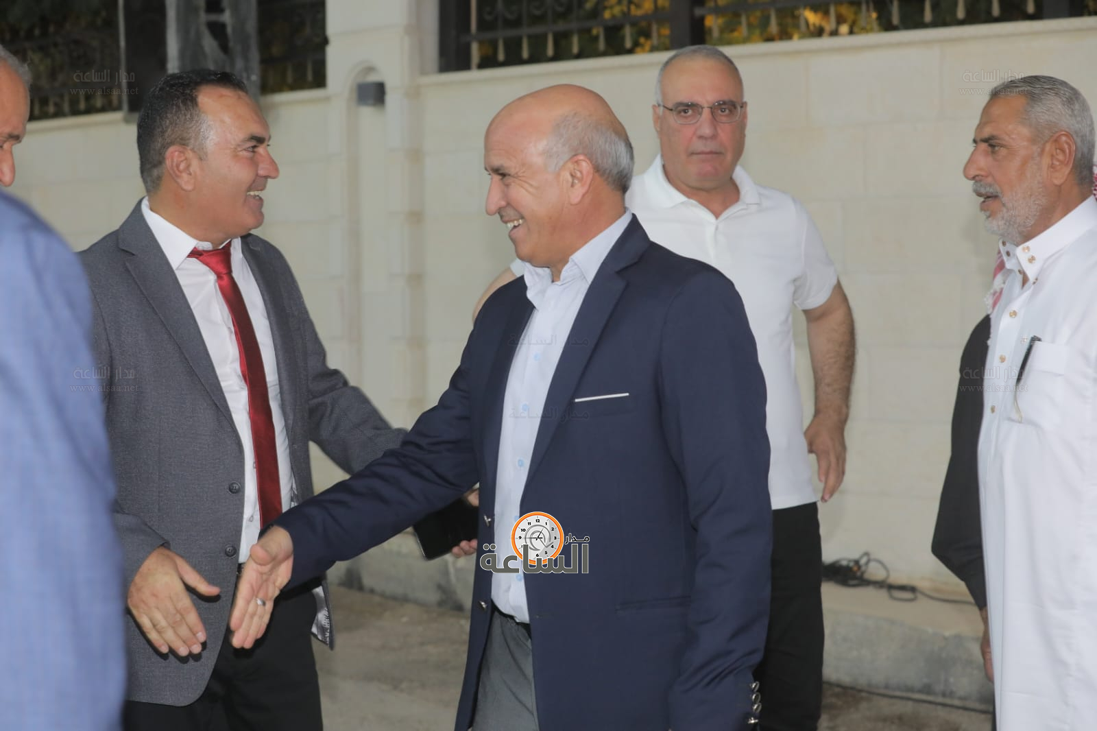 Madar Al-Saa Images 0.11366850944413687