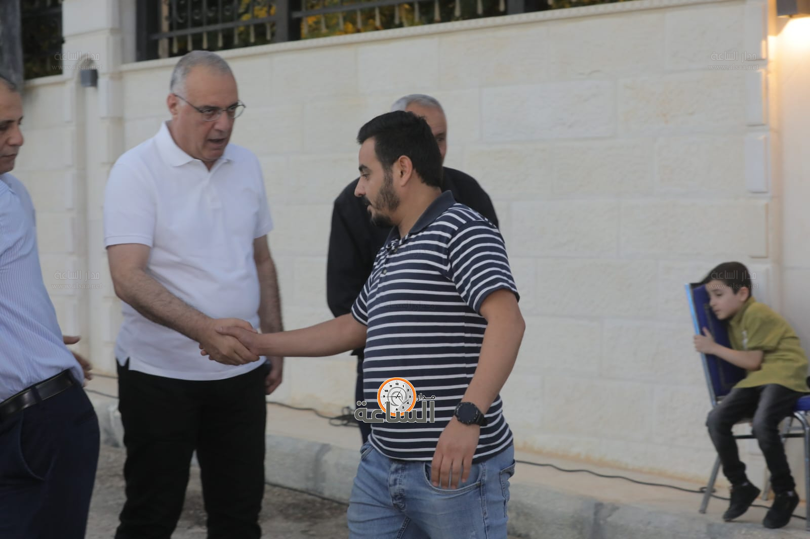 Madar Al-Saa Images 0.9857042829464432