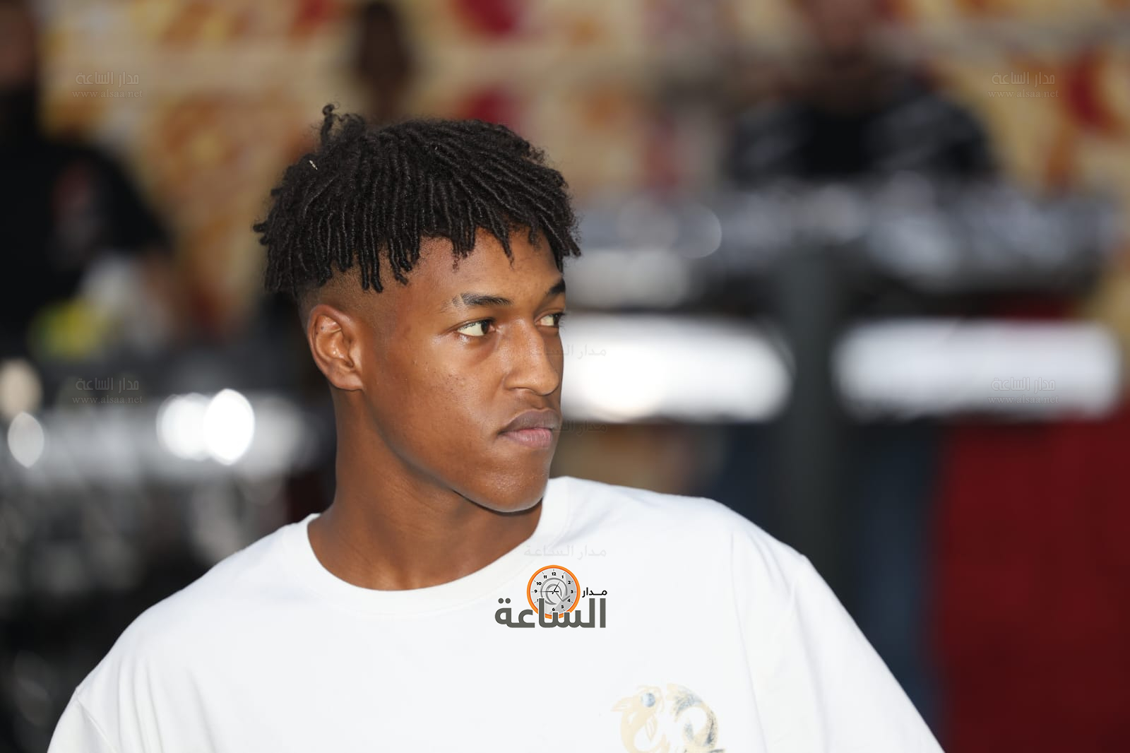 Madar Al-Saa Images 0.43699304912426185