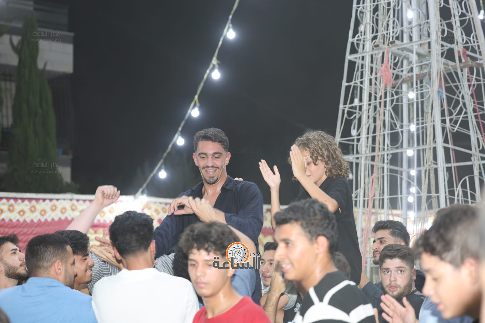 Madar Al-Saa Images 0.3826192715054364