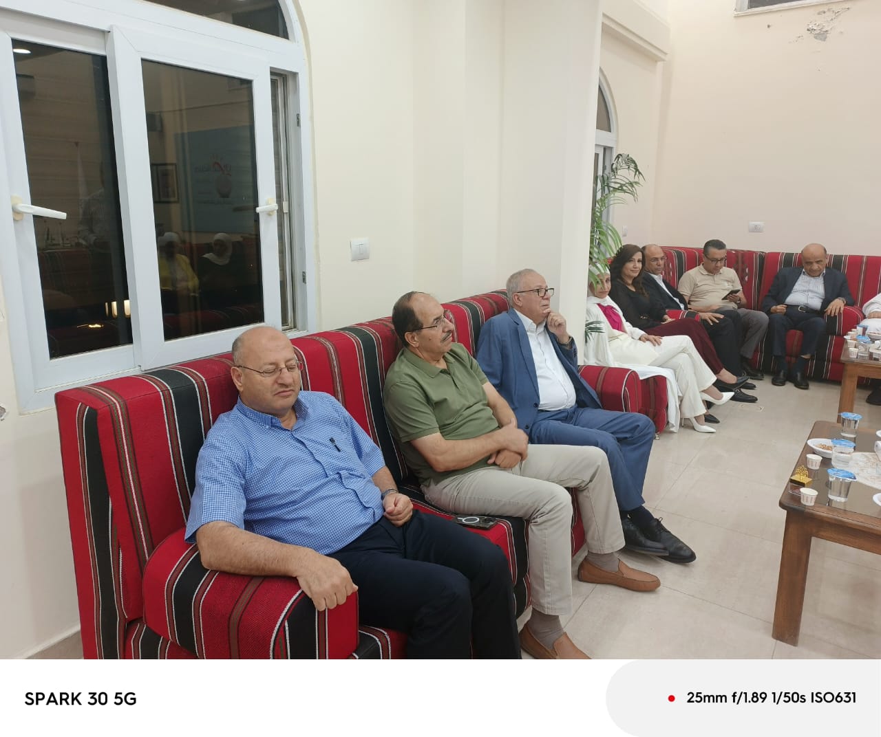 Madar Al-Saa Images 0.47782776703038177