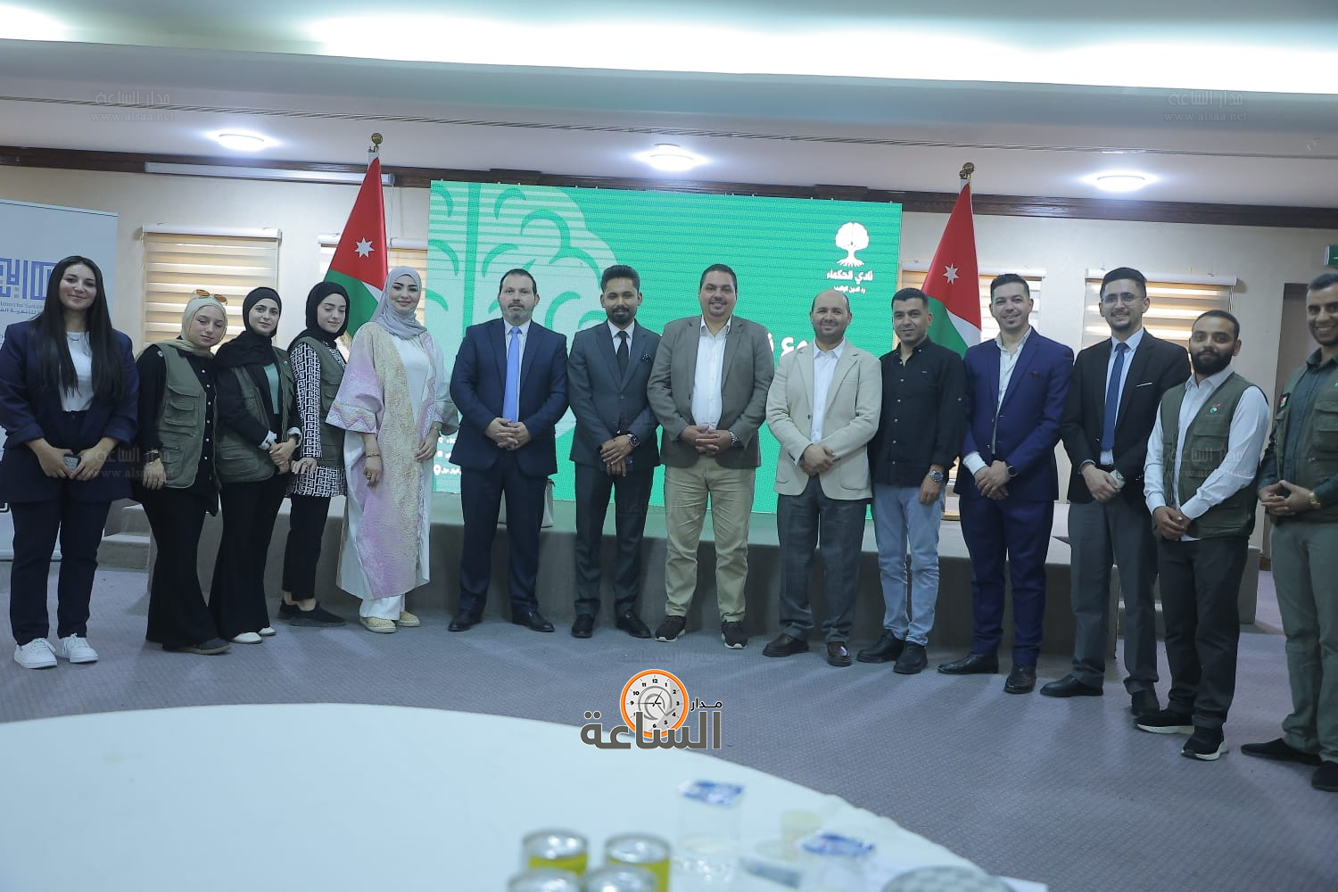 Madar Al-Saa Images 0.6800121535737051