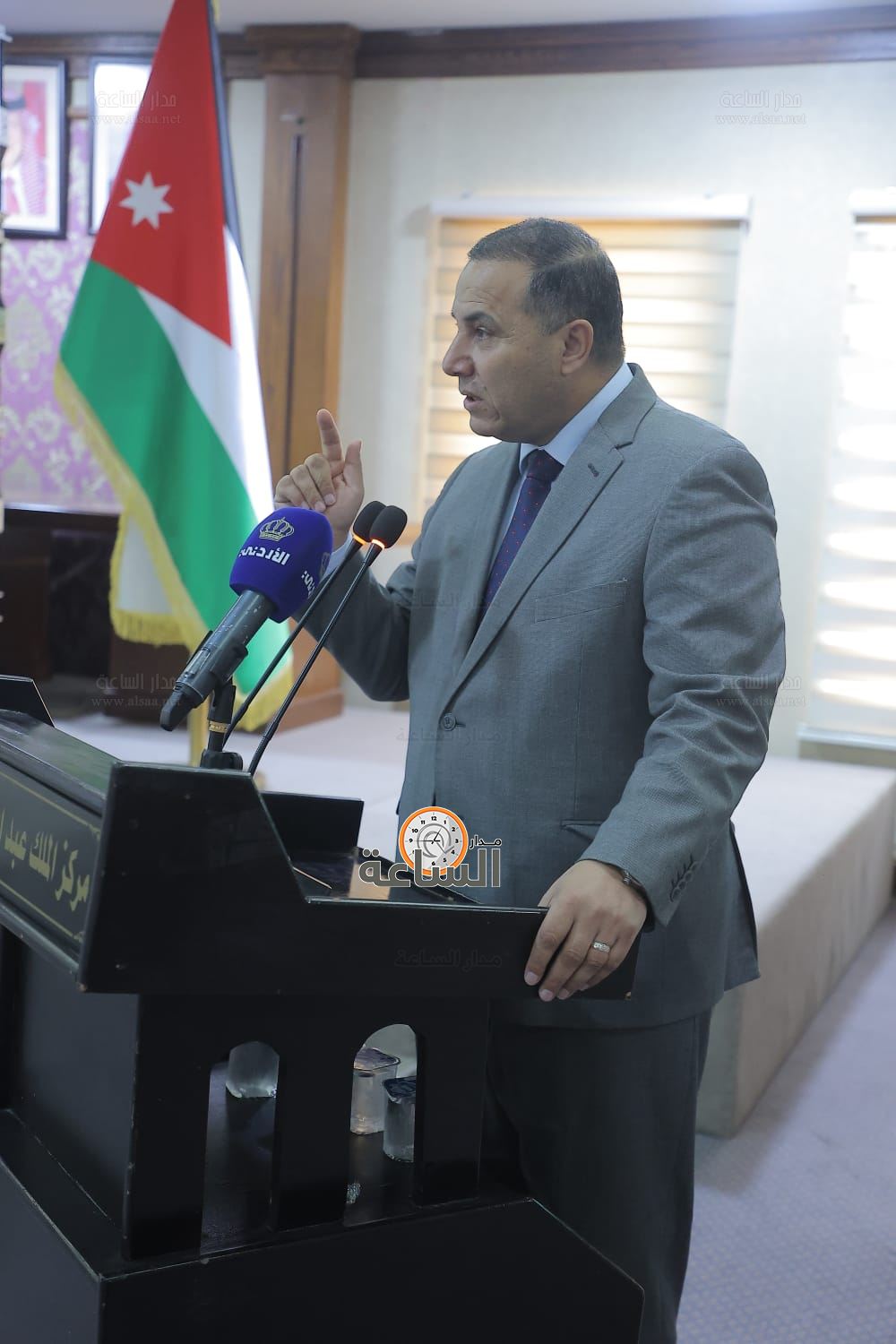 Madar Al-Saa Images 0.19071034919937868