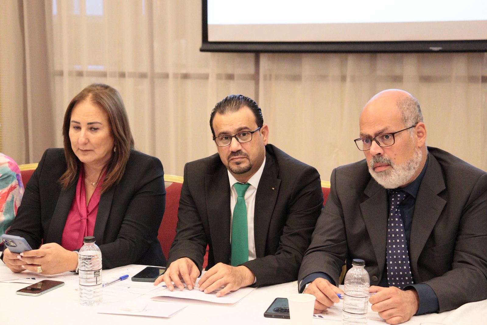 Madar Al-Saa Images 0.047768306975873864