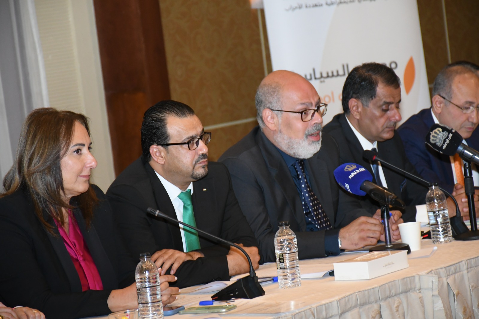 Madar Al-Saa Images 0.03092769463182954