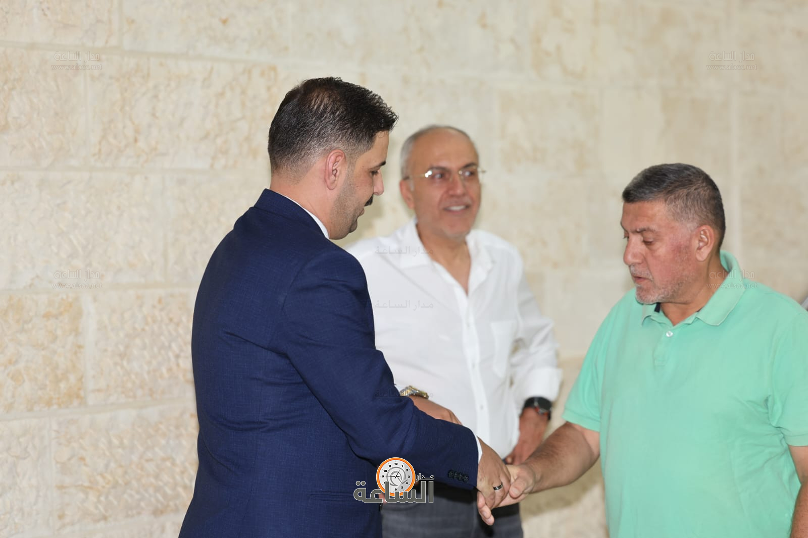 Madar Al-Saa Images 0.17835177091047183