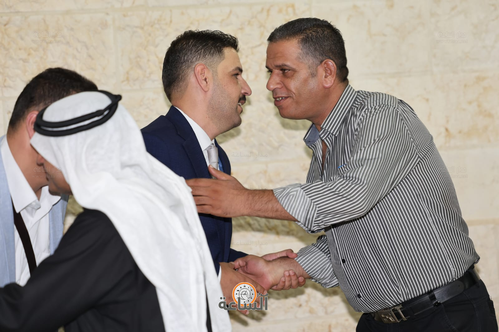 Madar Al-Saa Images 0.43400012048160386