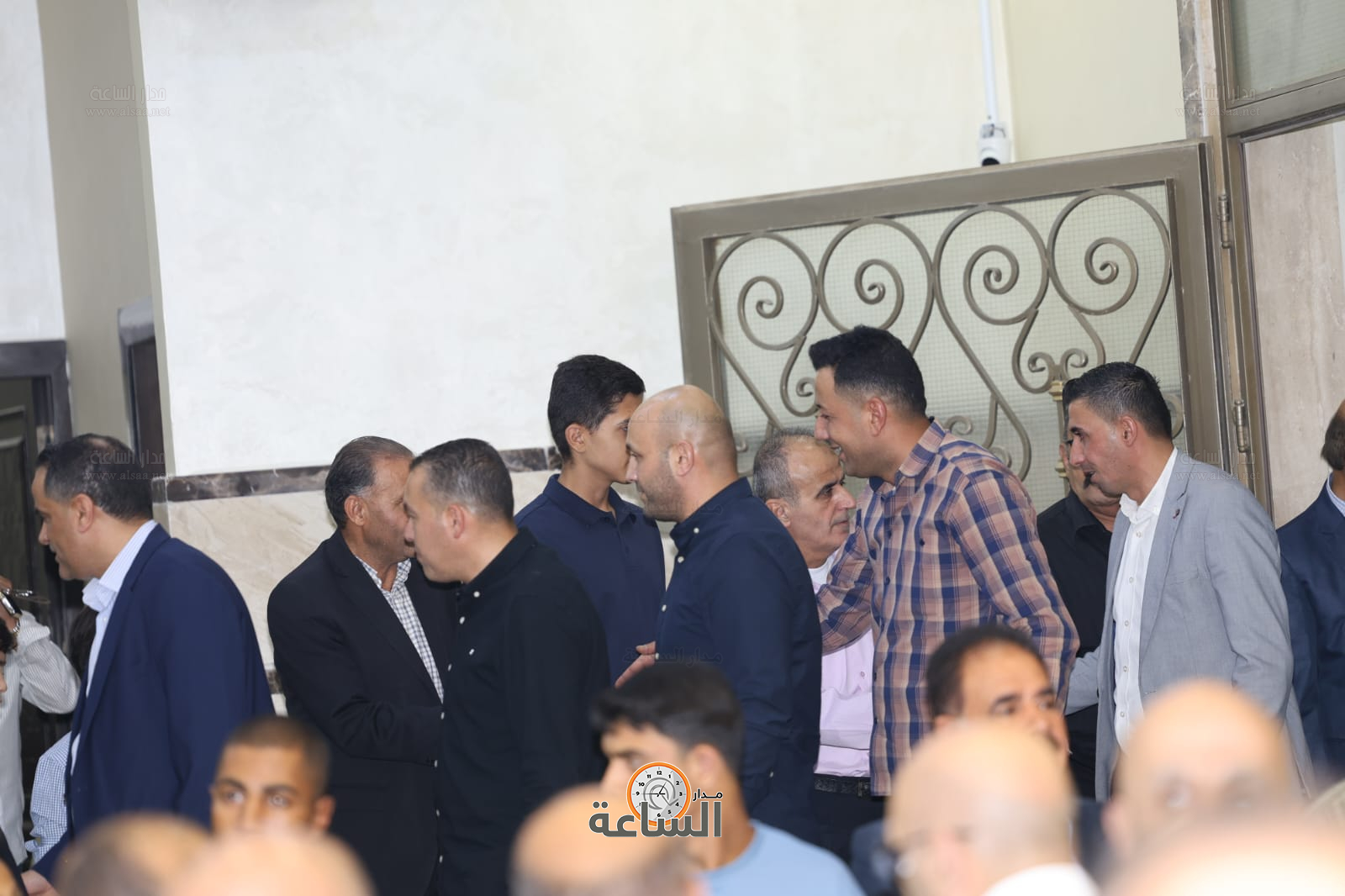 Madar Al-Saa Images 0.5435719334601995