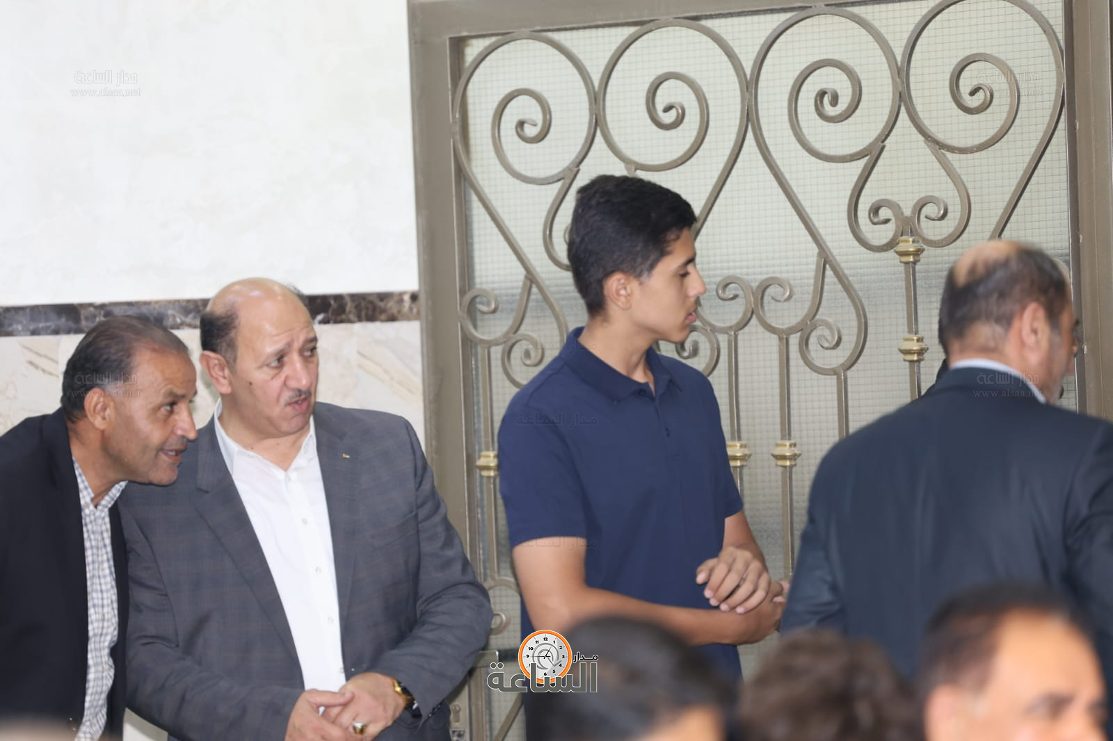 Madar Al-Saa Images 0.8710205349325731