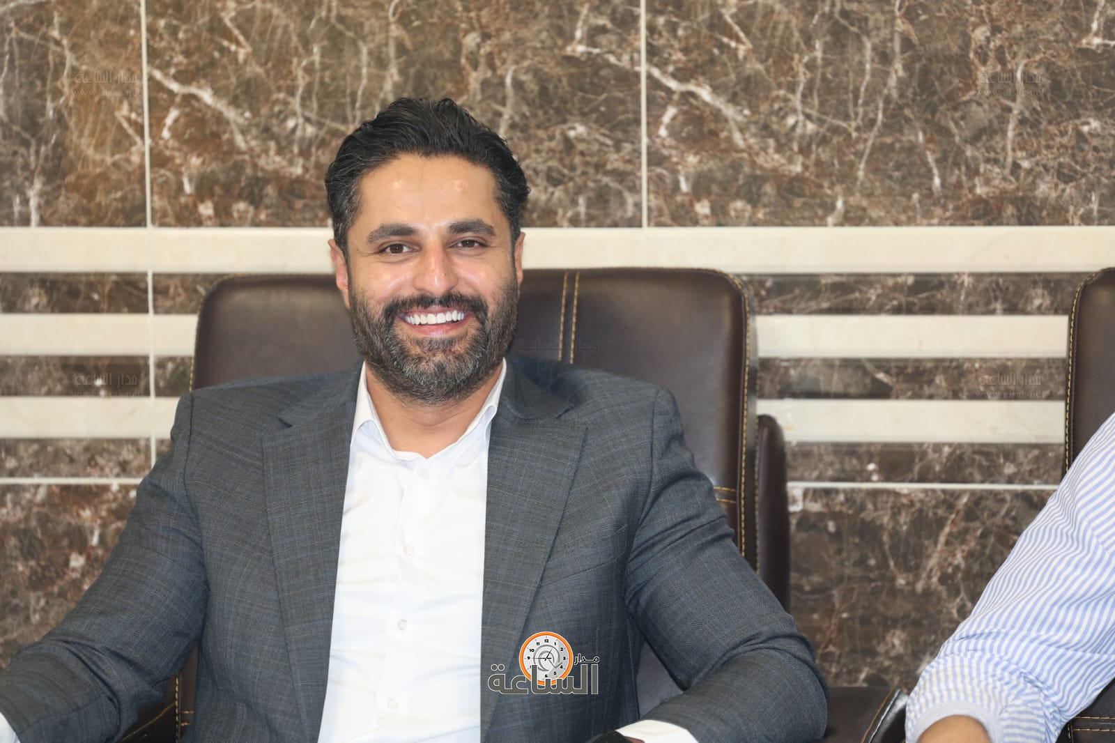 Madar Al-Saa Images 0.3337578082938252