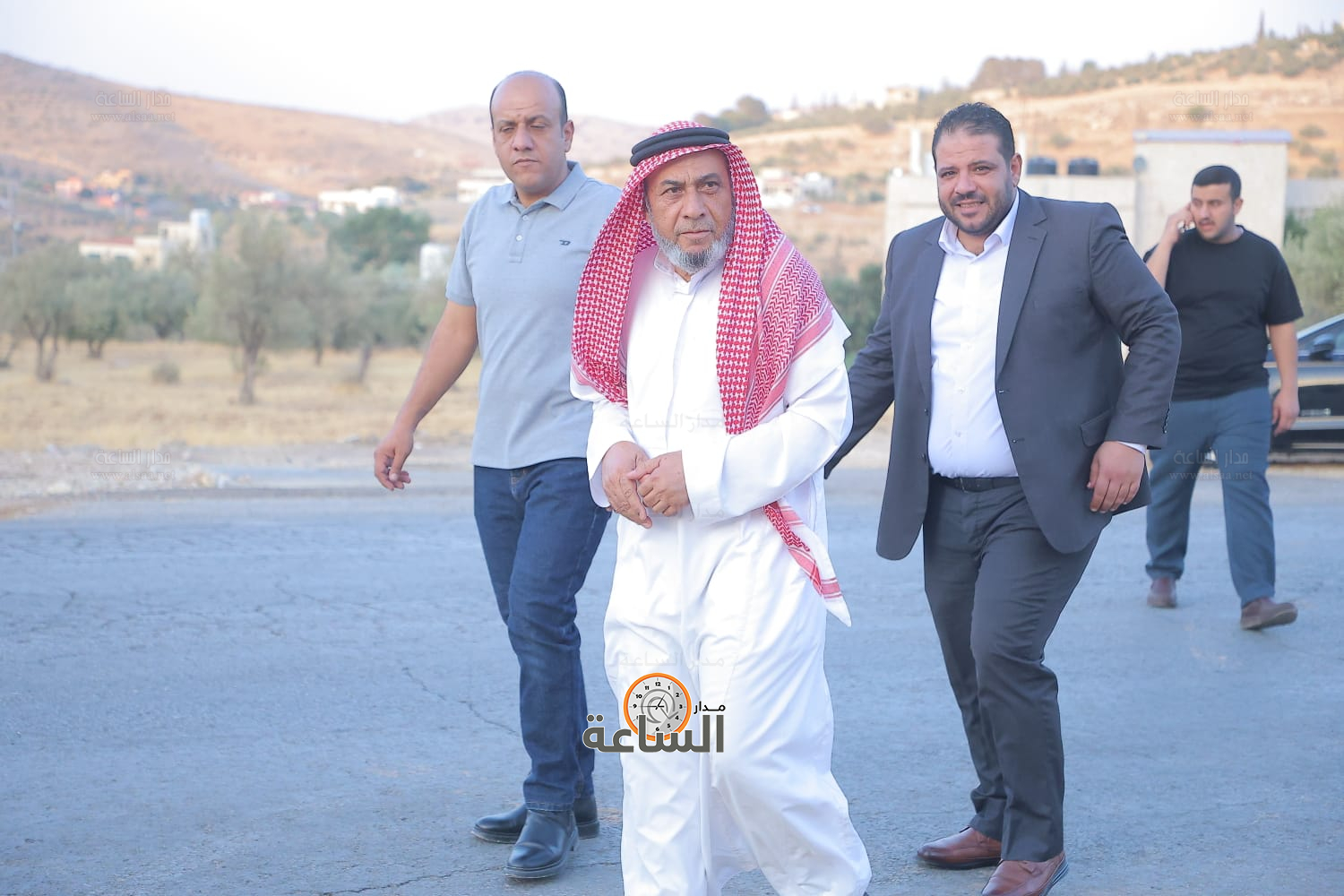 Madar Al-Saa Images 0.4147781004482275