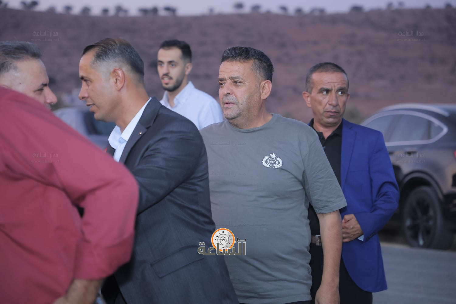 Madar Al-Saa Images 0.325520714904322