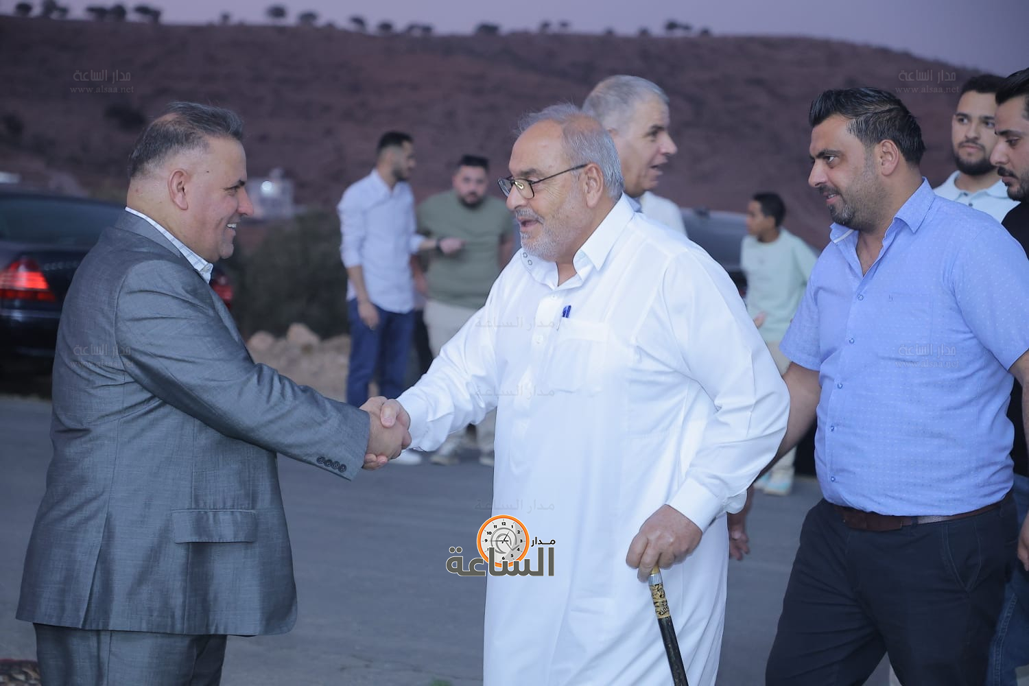 Madar Al-Saa Images 0.7991754747446981