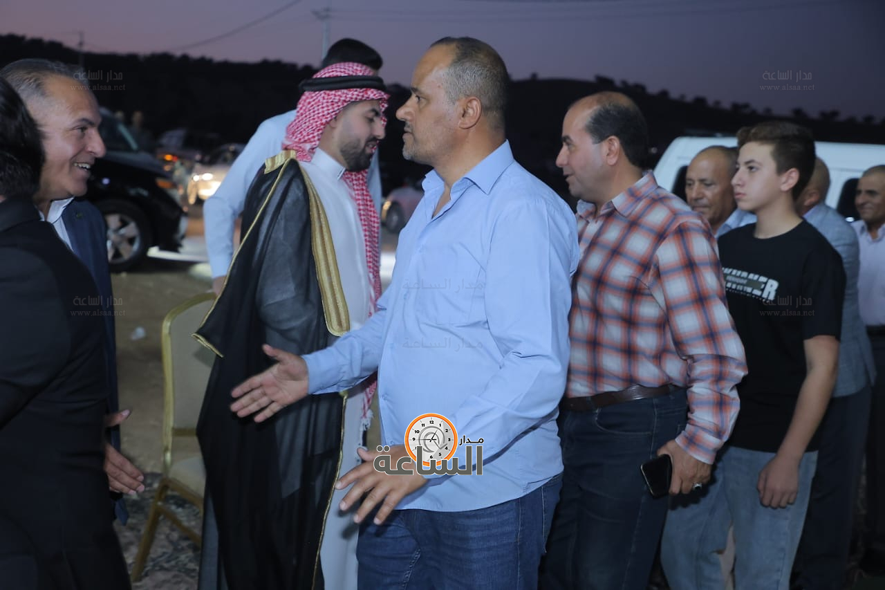 Madar Al-Saa Images 0.8730272975945863