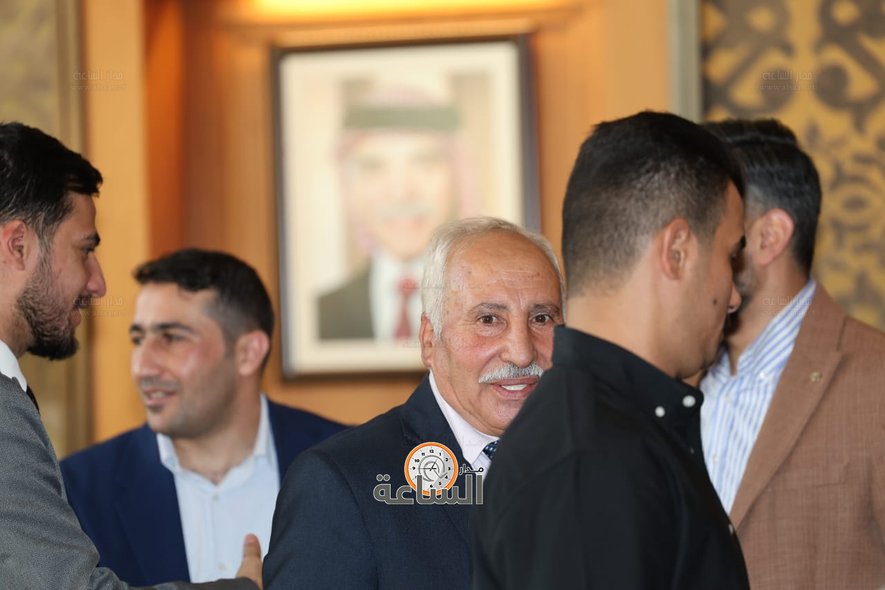 Madar Al-Saa Images 0.37020922203742235