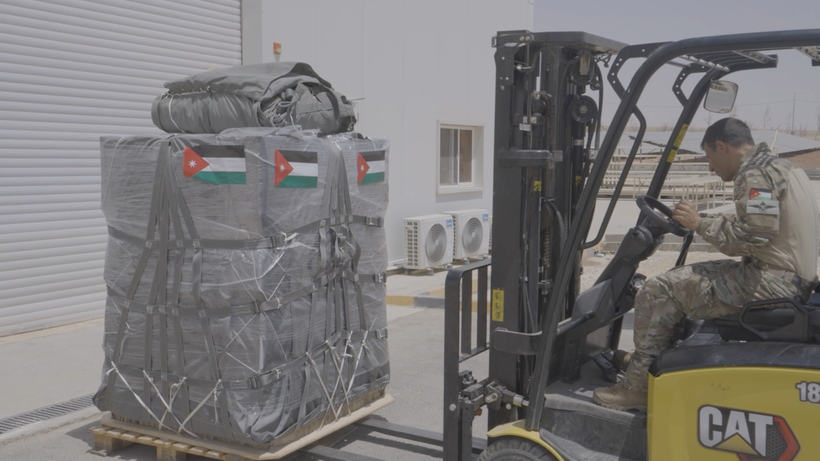 Madar Al-Saa Images 0.48444498081570075