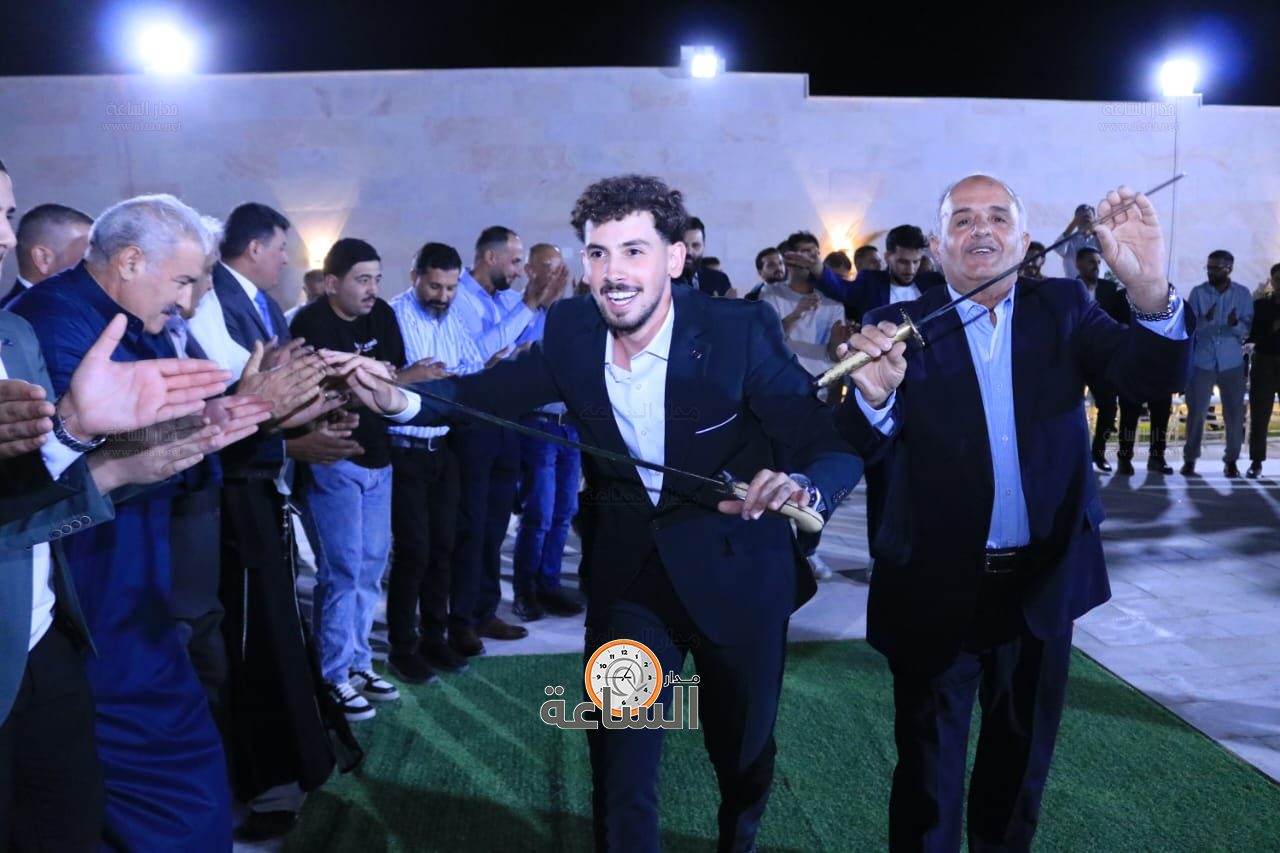 Madar Al-Saa Images 0.4940489232502223