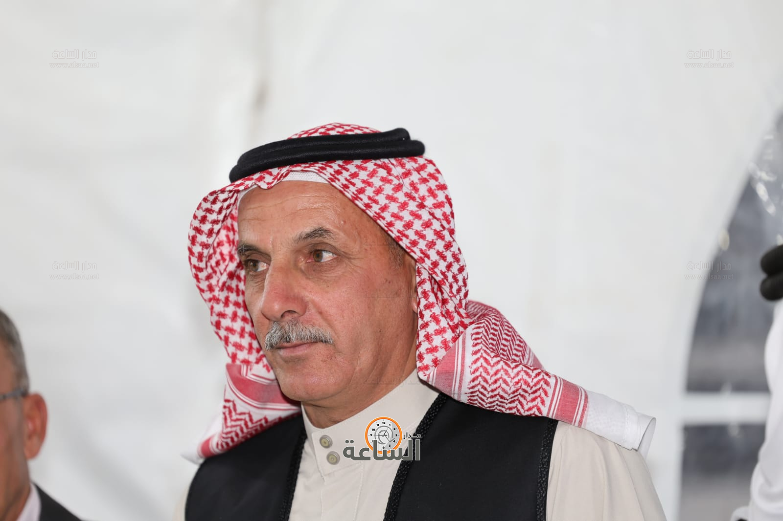 Madar Al-Saa Images 0.9407640950059494