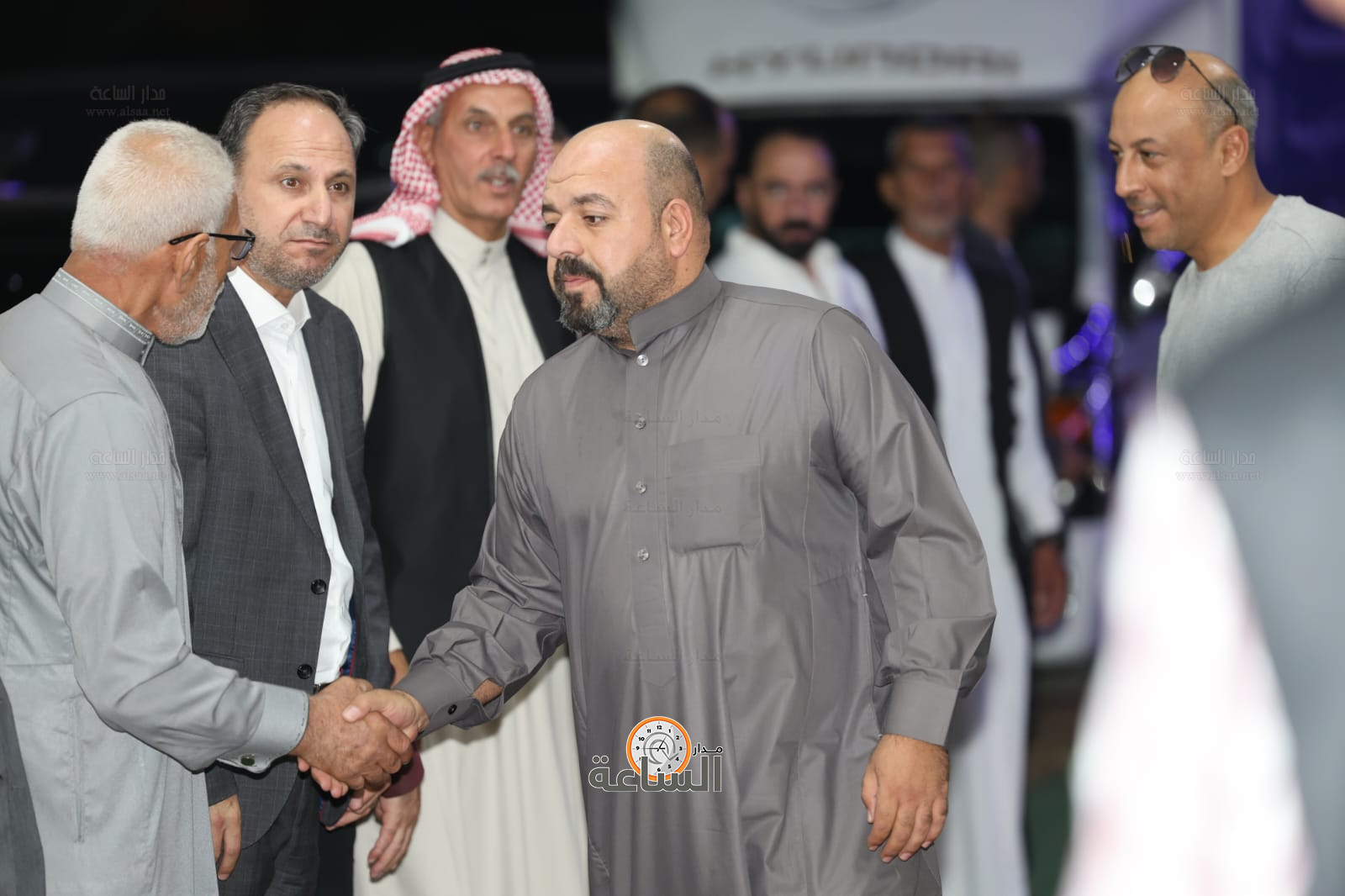 Madar Al-Saa Images 0.3847381051359462