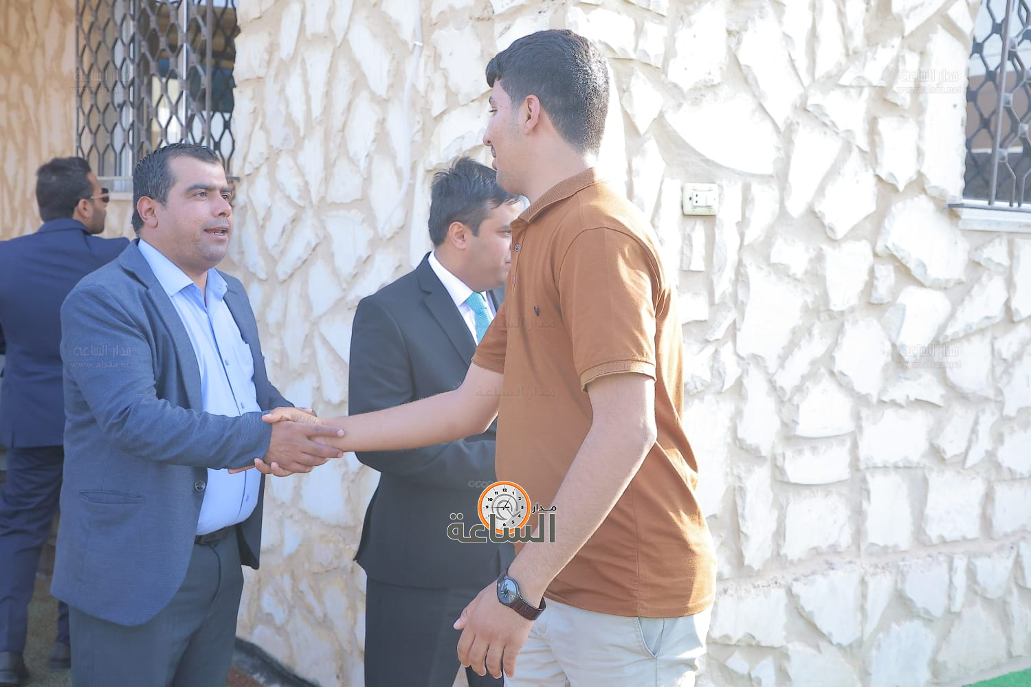 Madar Al-Saa Images 0.9621603502571167