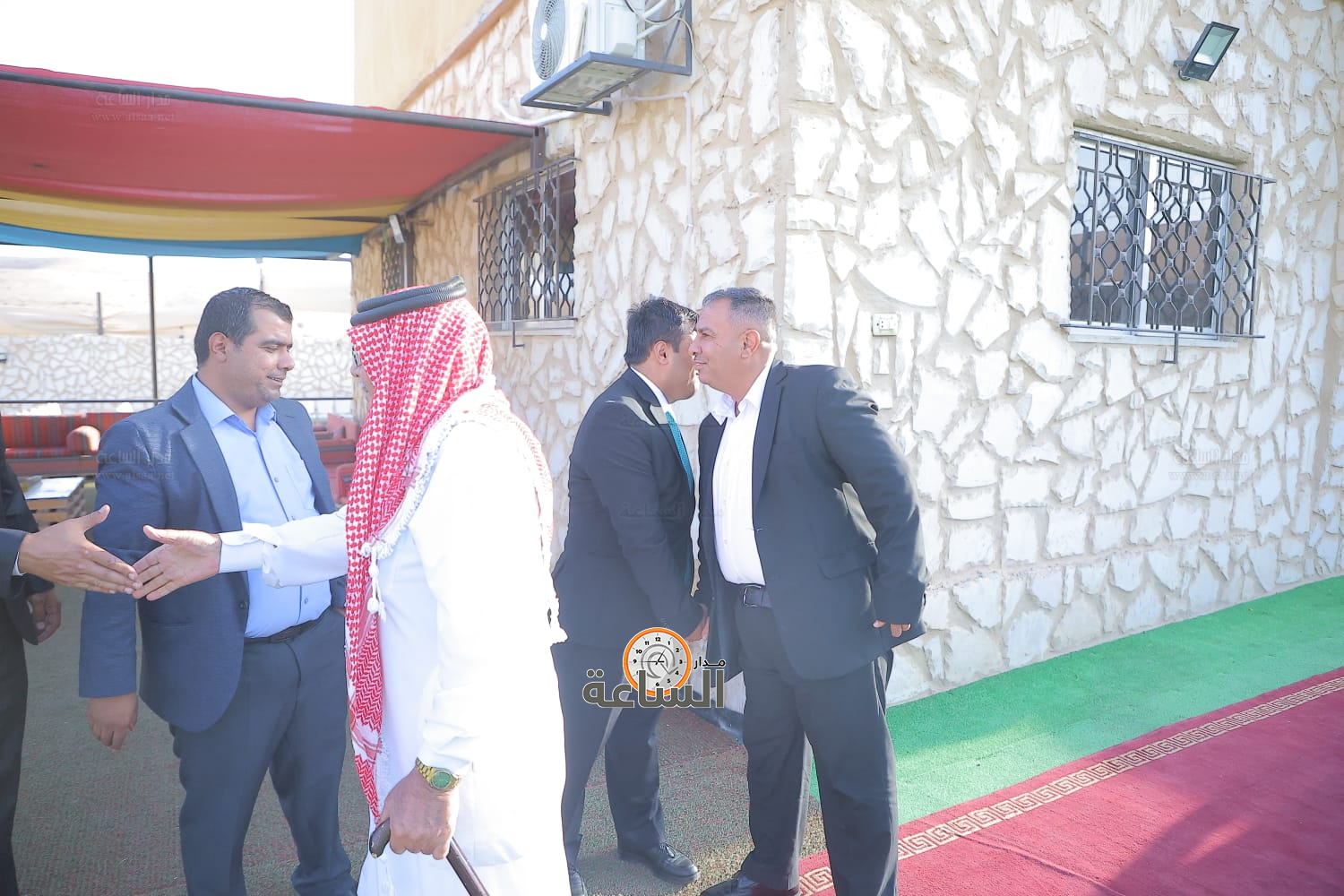 Madar Al-Saa Images 0.41699301390349996