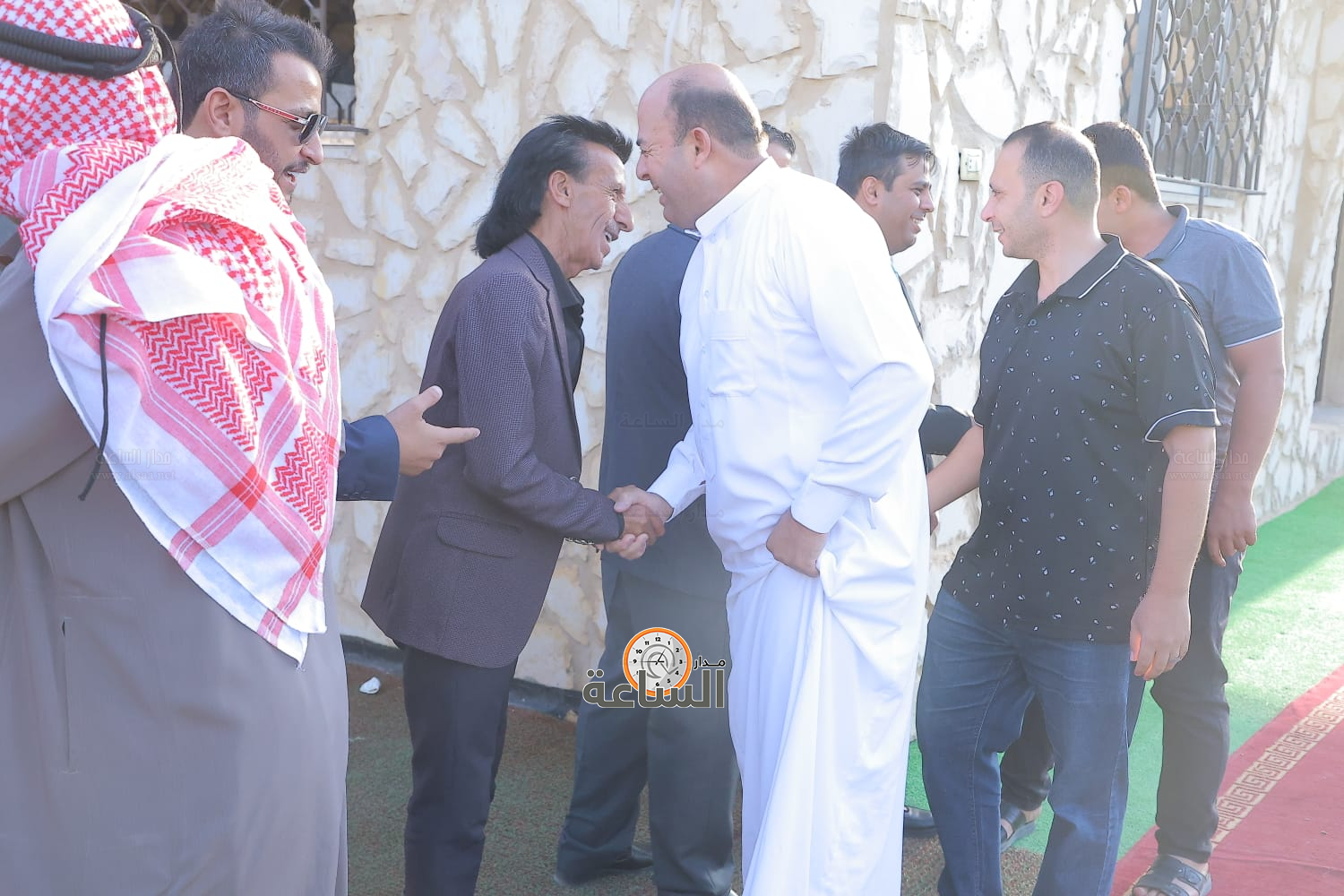 Madar Al-Saa Images 0.1420816108623697