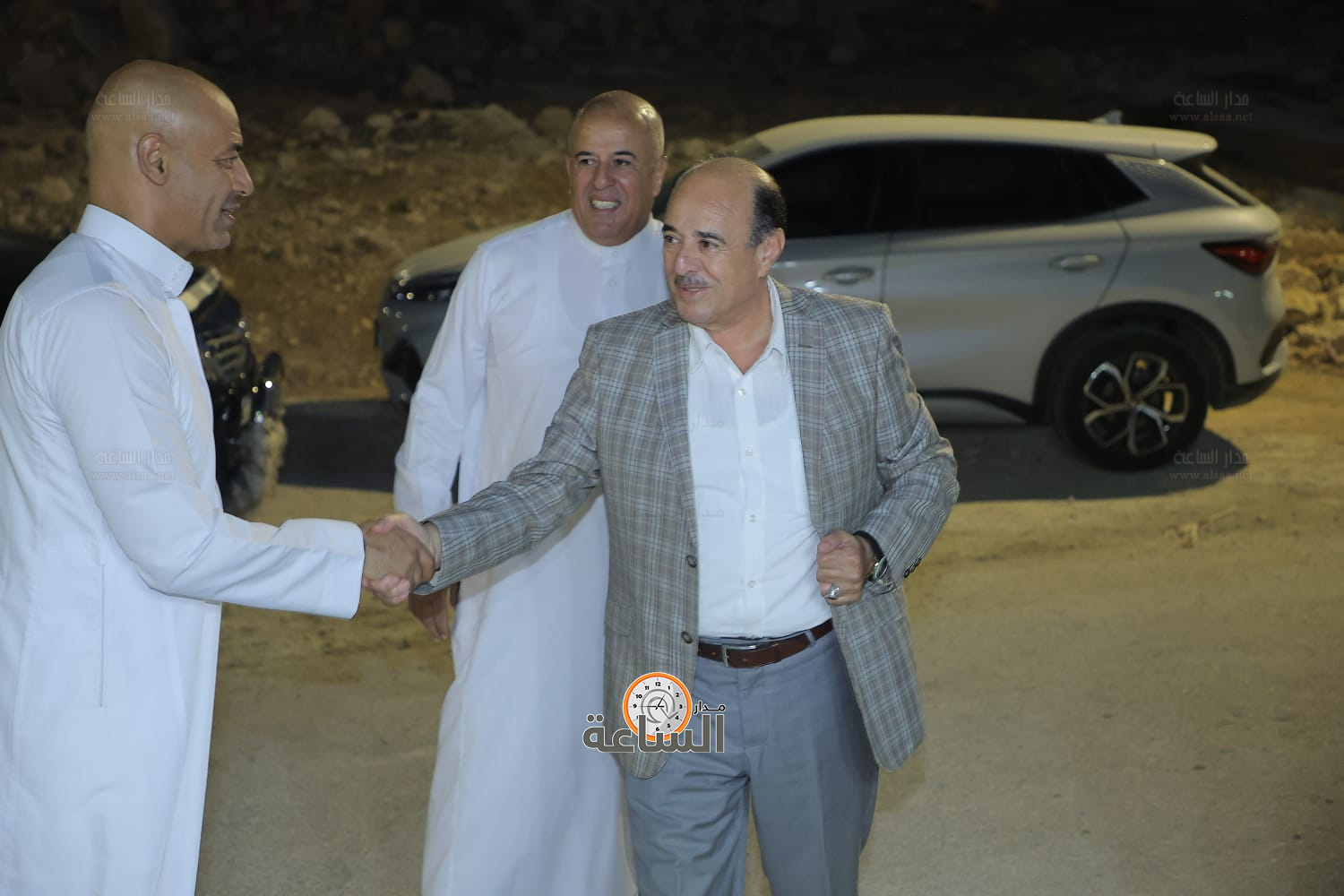 Madar Al-Saa Images 0.4417569782934069