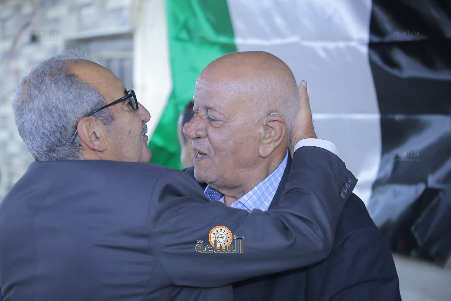 Madar Al-Saa Images 0.8957074083112266