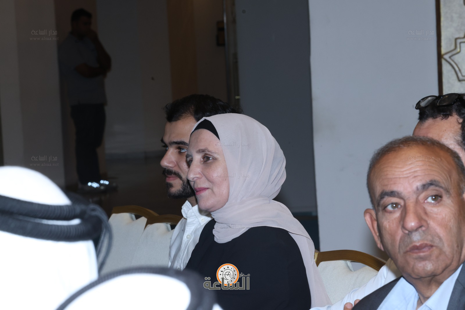 Madar Al-Saa Images 0.7653939391227046