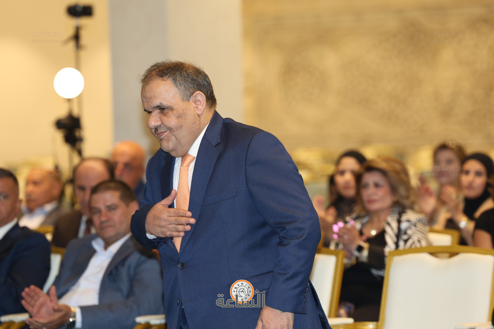 Madar Al-Saa Images 0.6996883397736615