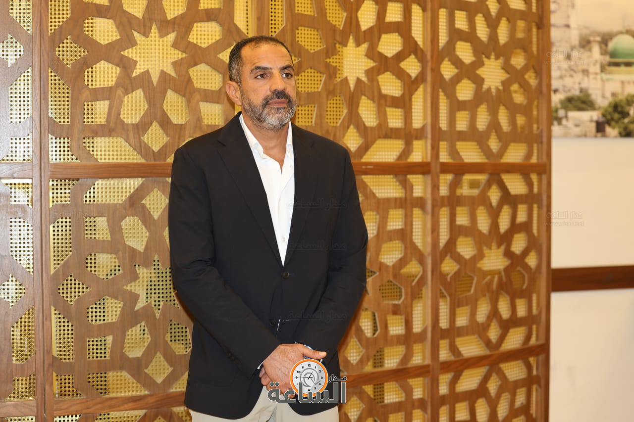 Madar Al-Saa Images 0.19198560468260317