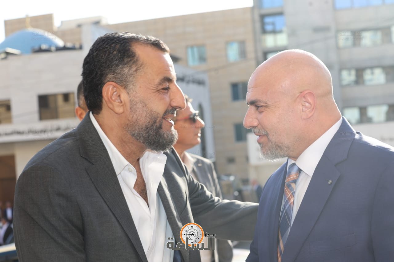 Madar Al-Saa Images 0.9508609659006734