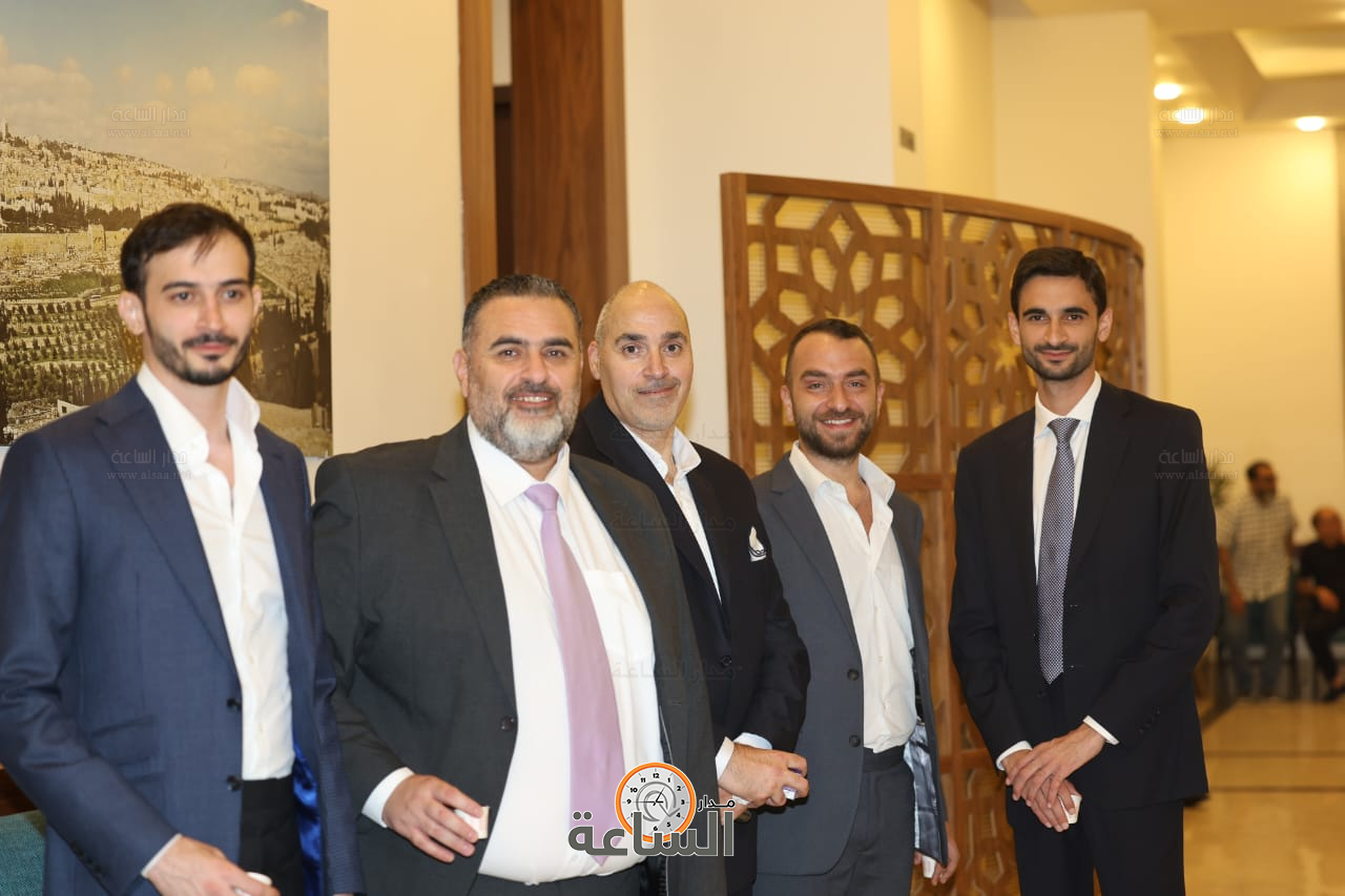 Madar Al-Saa Images 0.4445639405673275