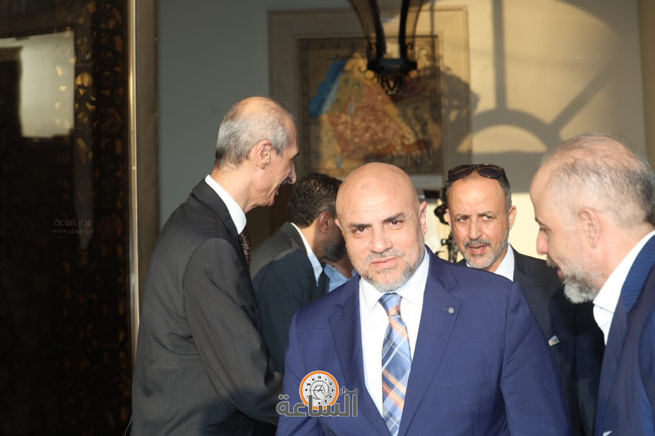 Madar Al-Saa Images 0.5231384787021266