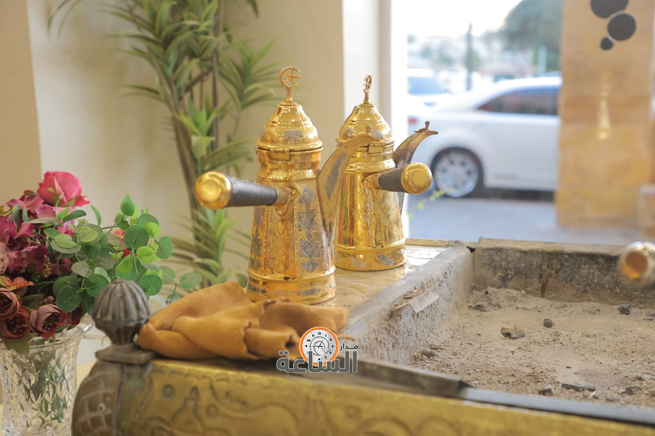 Madar Al-Saa Images 0.6821219347360332