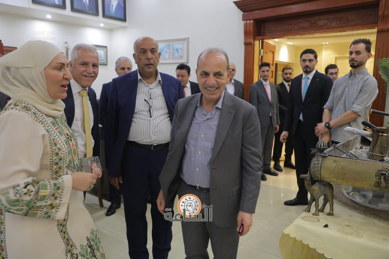 Madar Al-Saa Images 0.38377350477718575