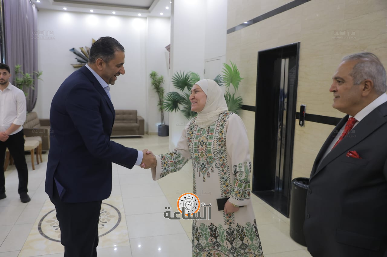 Madar Al-Saa Images 0.25544261093788223