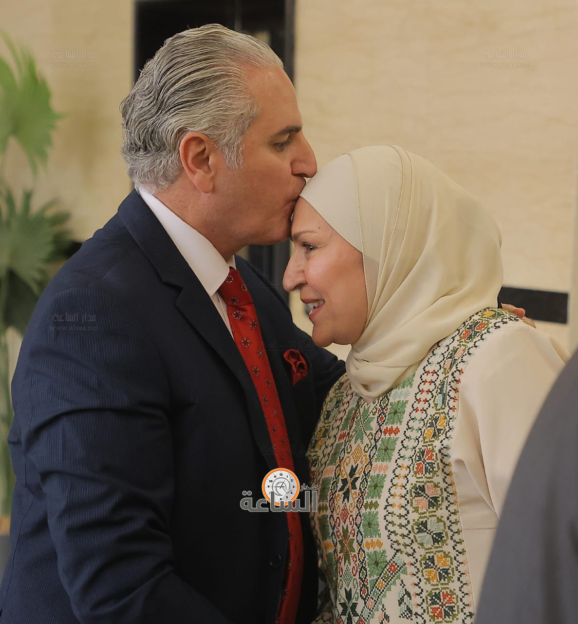 Madar Al-Saa Images 0.8858536153154988